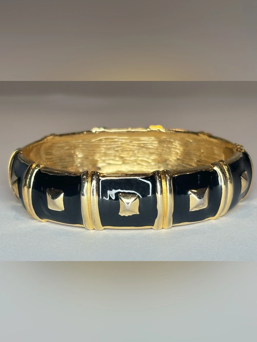 Retro Black and Gold Enamel Studded Hinged Bangle Bracelet